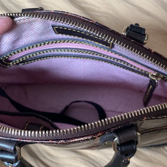 Dooney and Bourke brown crossbody bag - Picture 3 of 10